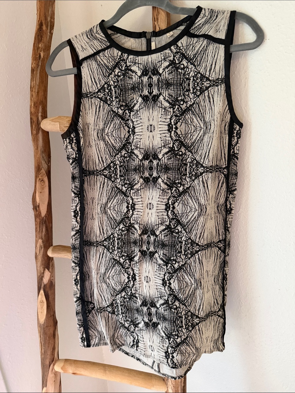 J Brand Scribble Black Cream Sleeveless Patterned Tunic Top Small